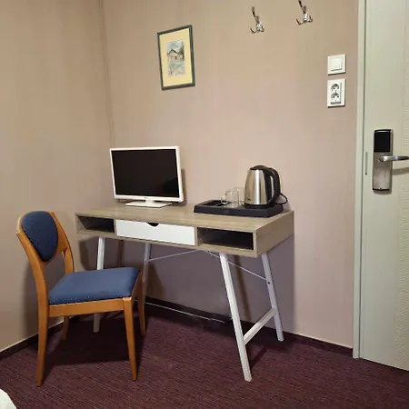 Unicornis 3* エゲル