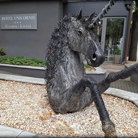 Unicornis 3* Eger