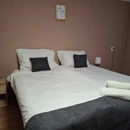 Unicornis 3* Eger