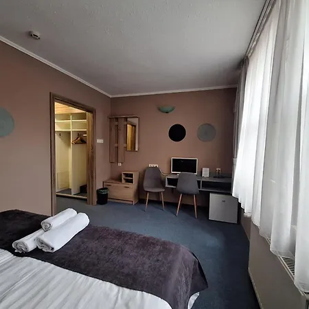 Hotel Unicornis