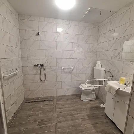Unicornis Hotel 3*