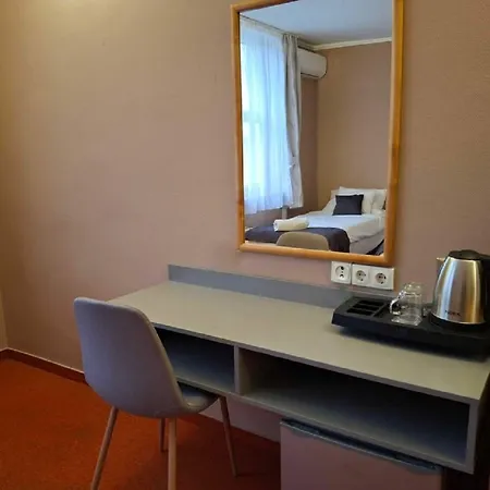 Unicornis 3* Eger