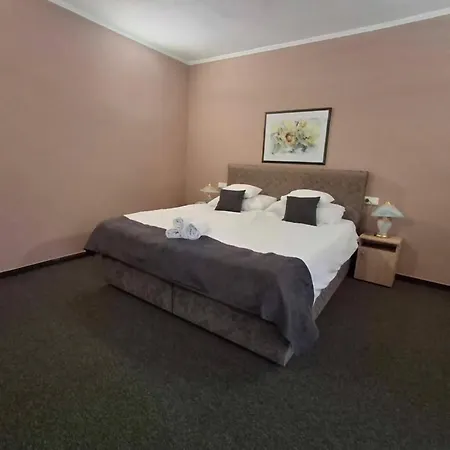 Unicornis Hotel 3*