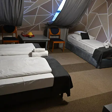 Hotel Unicornis 3*