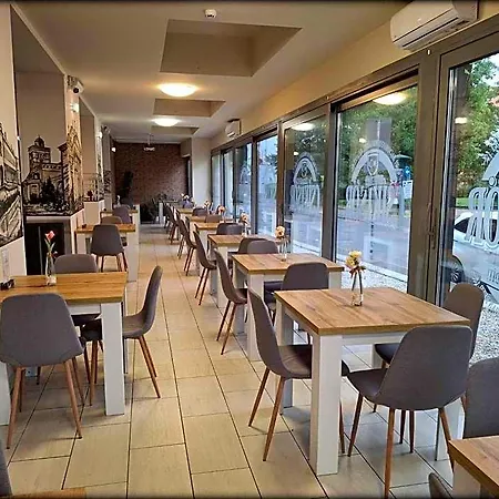 独角酒店 3*