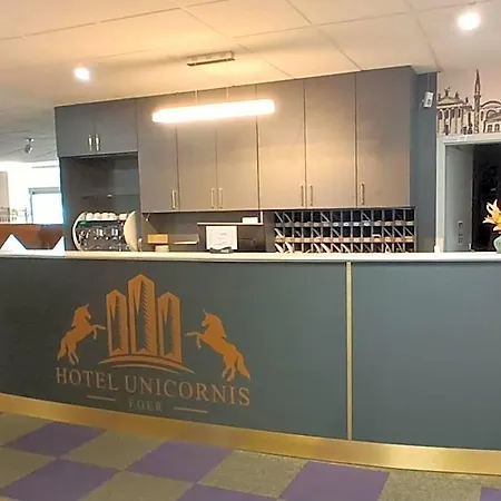 独角酒店