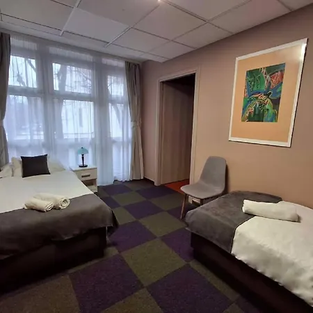 Unicornis Hotell 3*