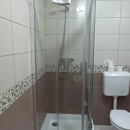 Unicornis 3* Eger
