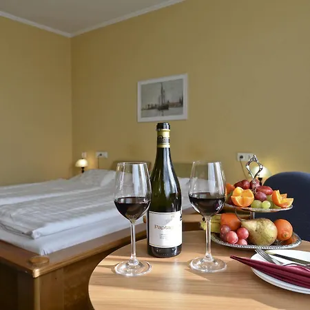 Hotel Unicornis Eger