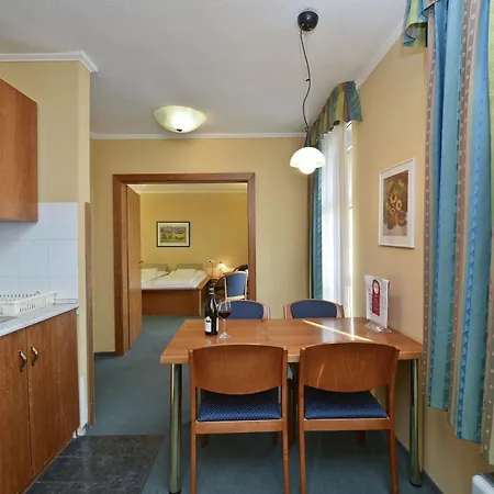 Unicornis Hotel 3*