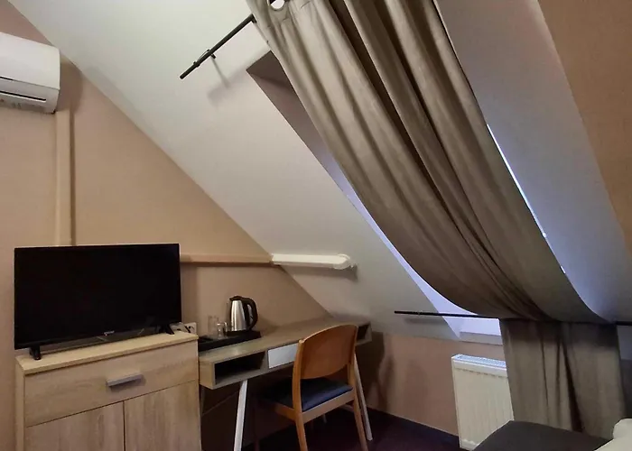 Hotel Unicornis 3*